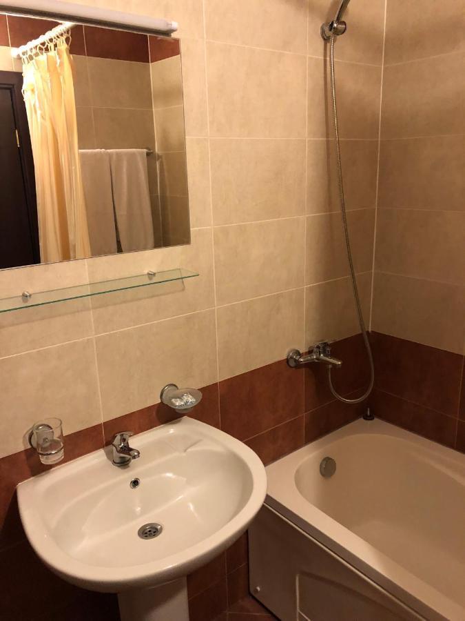 Апартамент В Хотел Стената, Пампорово Apartment สโมลยัน ภายนอก รูปภาพ